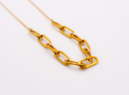 Golden Elegance Chain Necklace-0