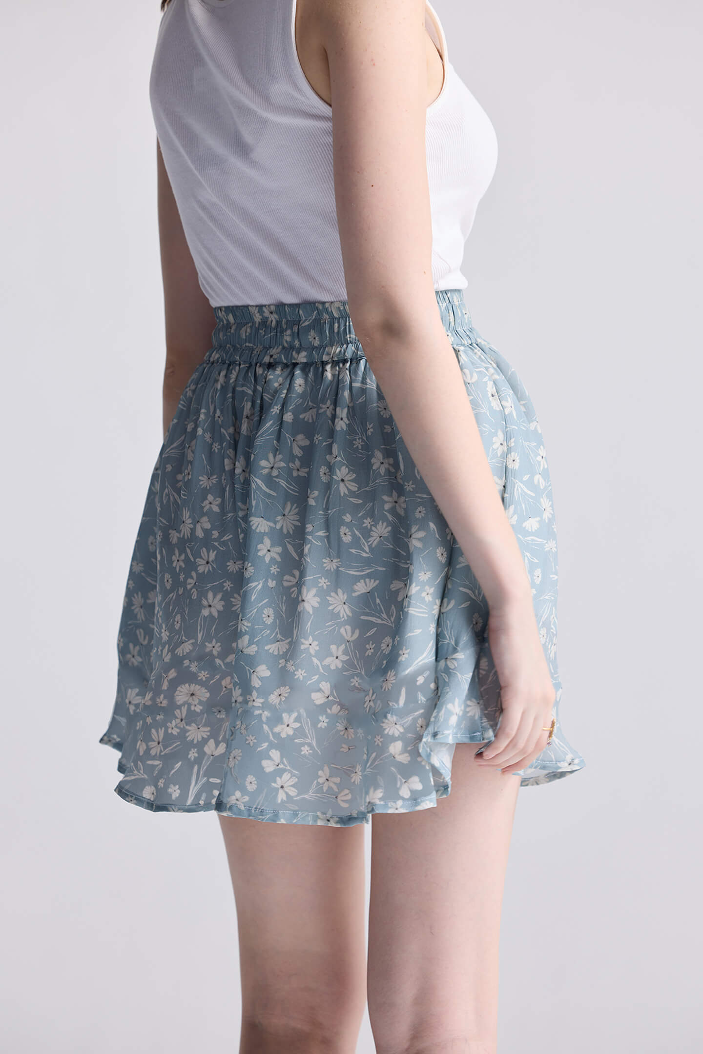 Drawstring Short Skirt in Light Blue Florals-2