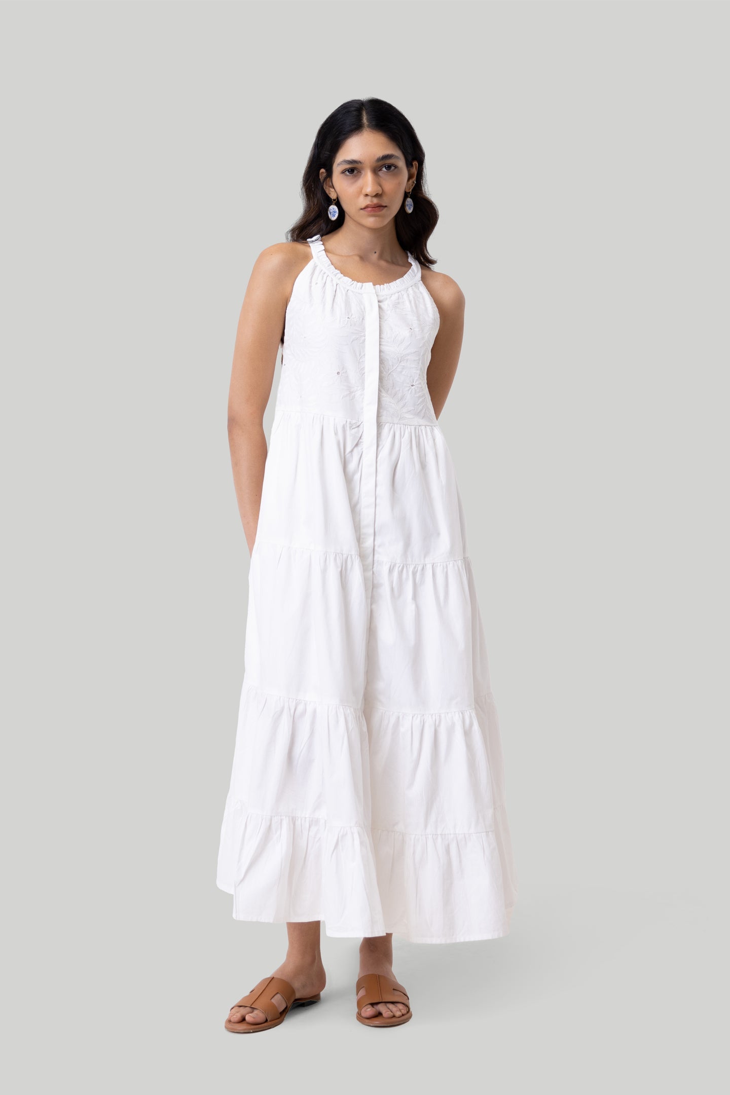 Sleeveless embroidered tiered maxi dress-2