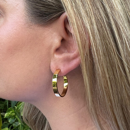 Chunky Bombshell Hoop Earrings-1